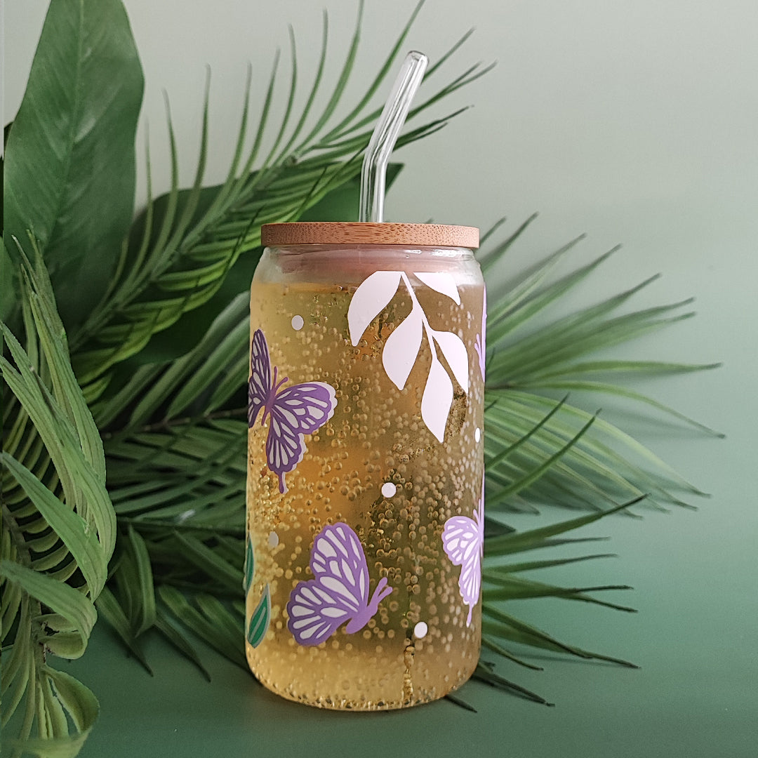 Glasbecher "Schmetterlinge" mit Holzdeckel & Glasstrohhalm, 500 ml