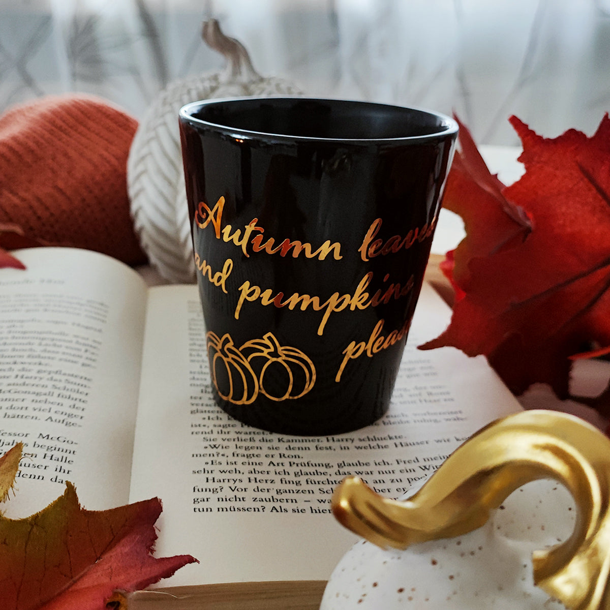 Tasse "Autumn Leaves", schwarz